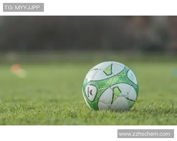 足球球星手环荧光:时尚潮流与体育热情的完美结合