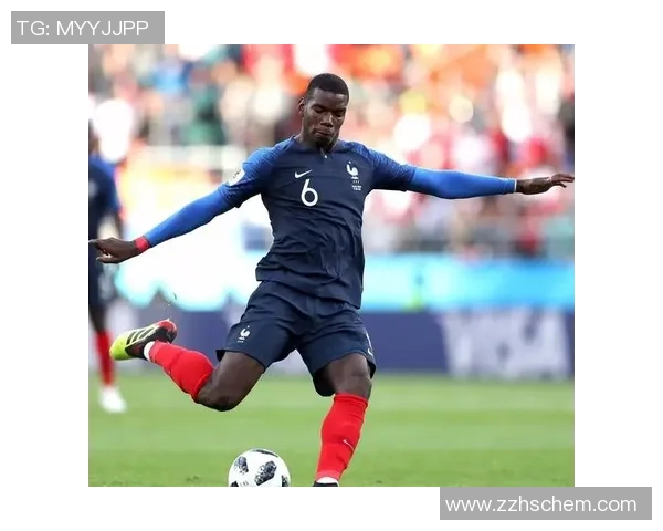 足球球星锅盖头发型全解析 时尚与运动风格完美融合的经典造型